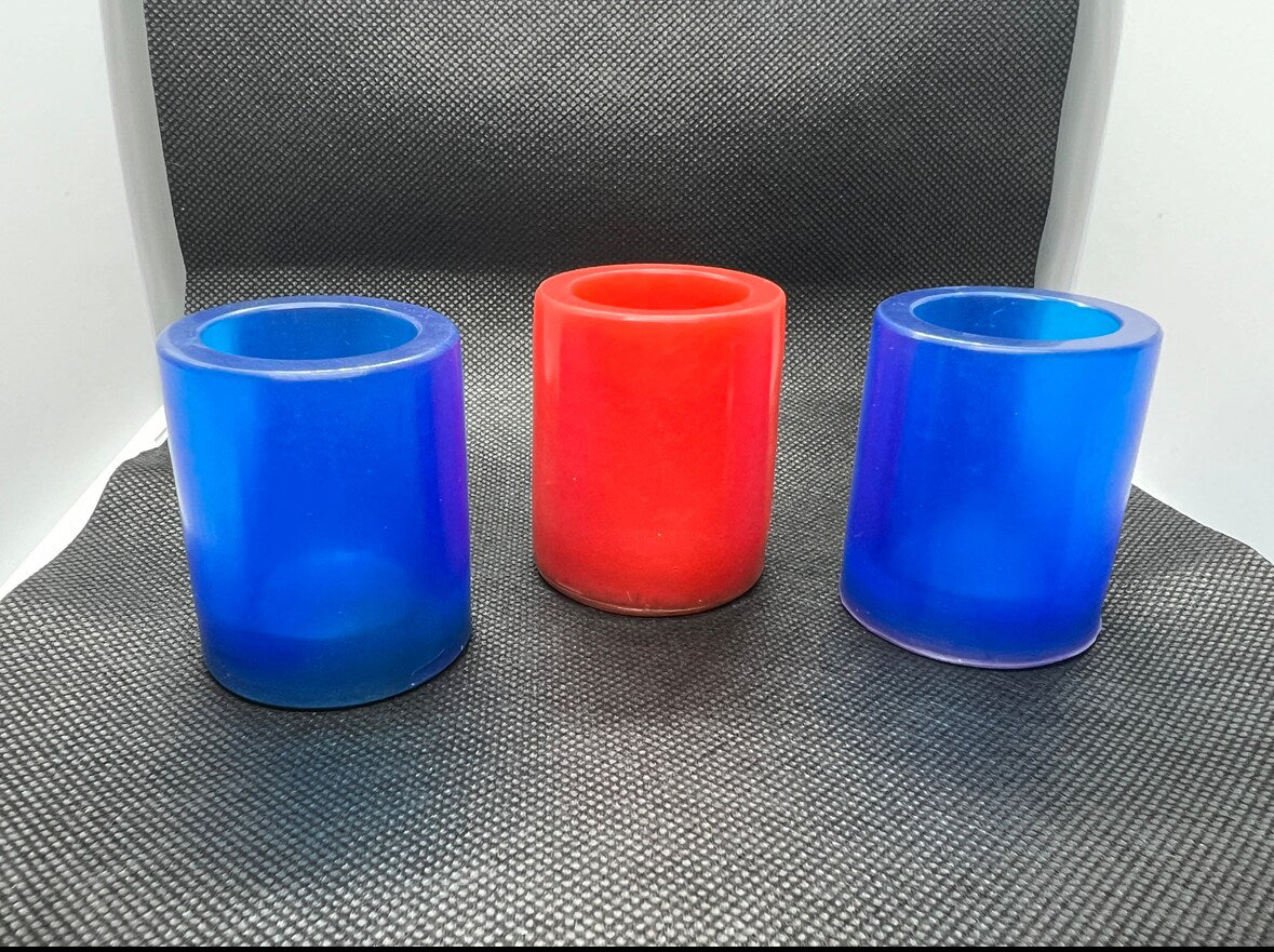 Resin shot glass with glow rim and base