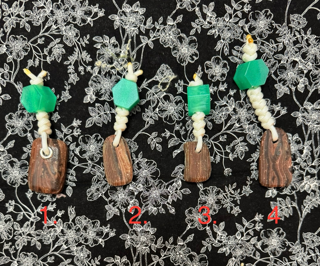 Fabric and resin composite worry stone with hex bead