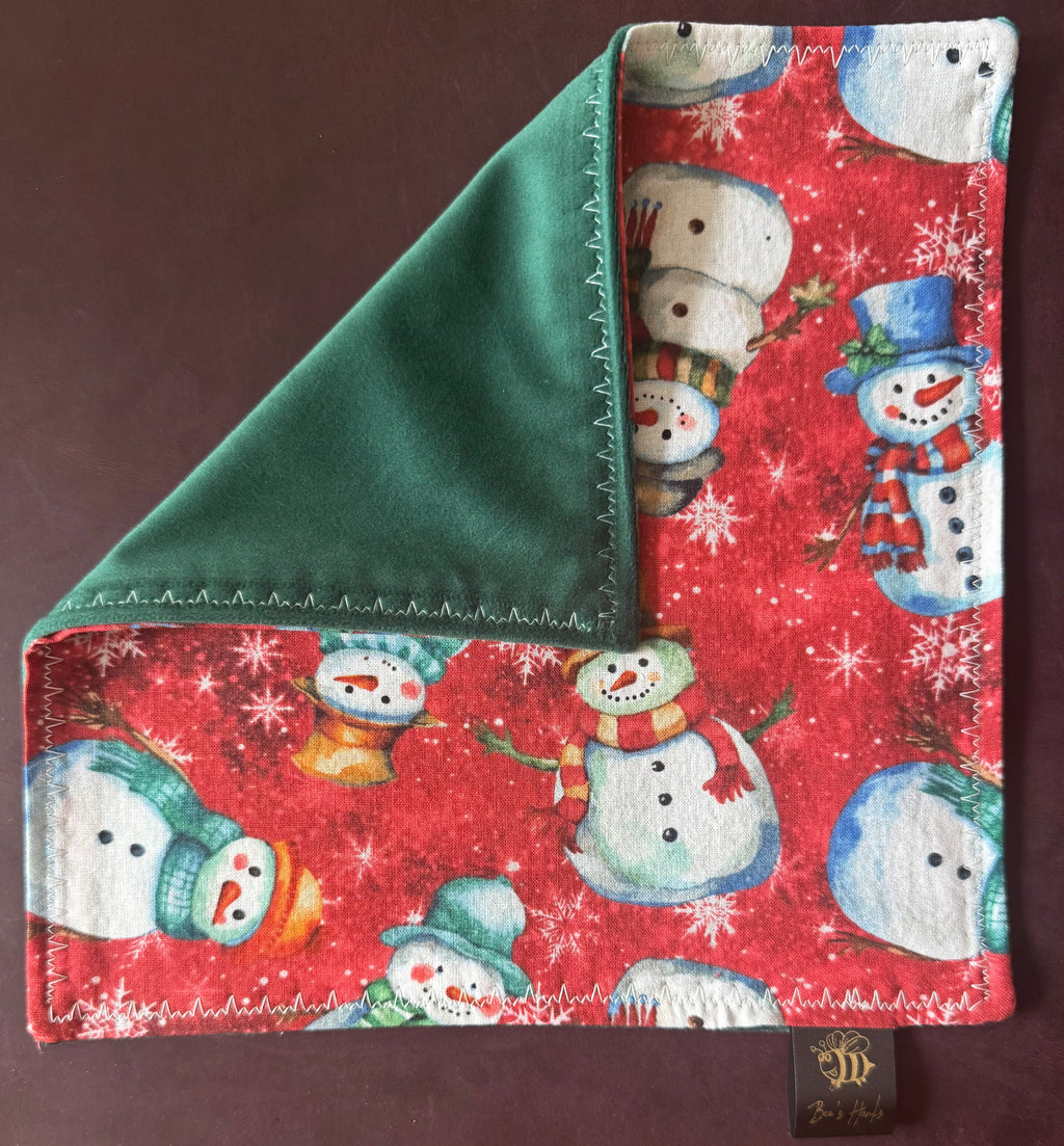 Snowman ⛄️ edc hank with green velvet textured microsuede backing