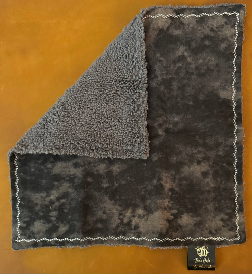 Acid washed black cotton/microfiber edc hank with glow thread