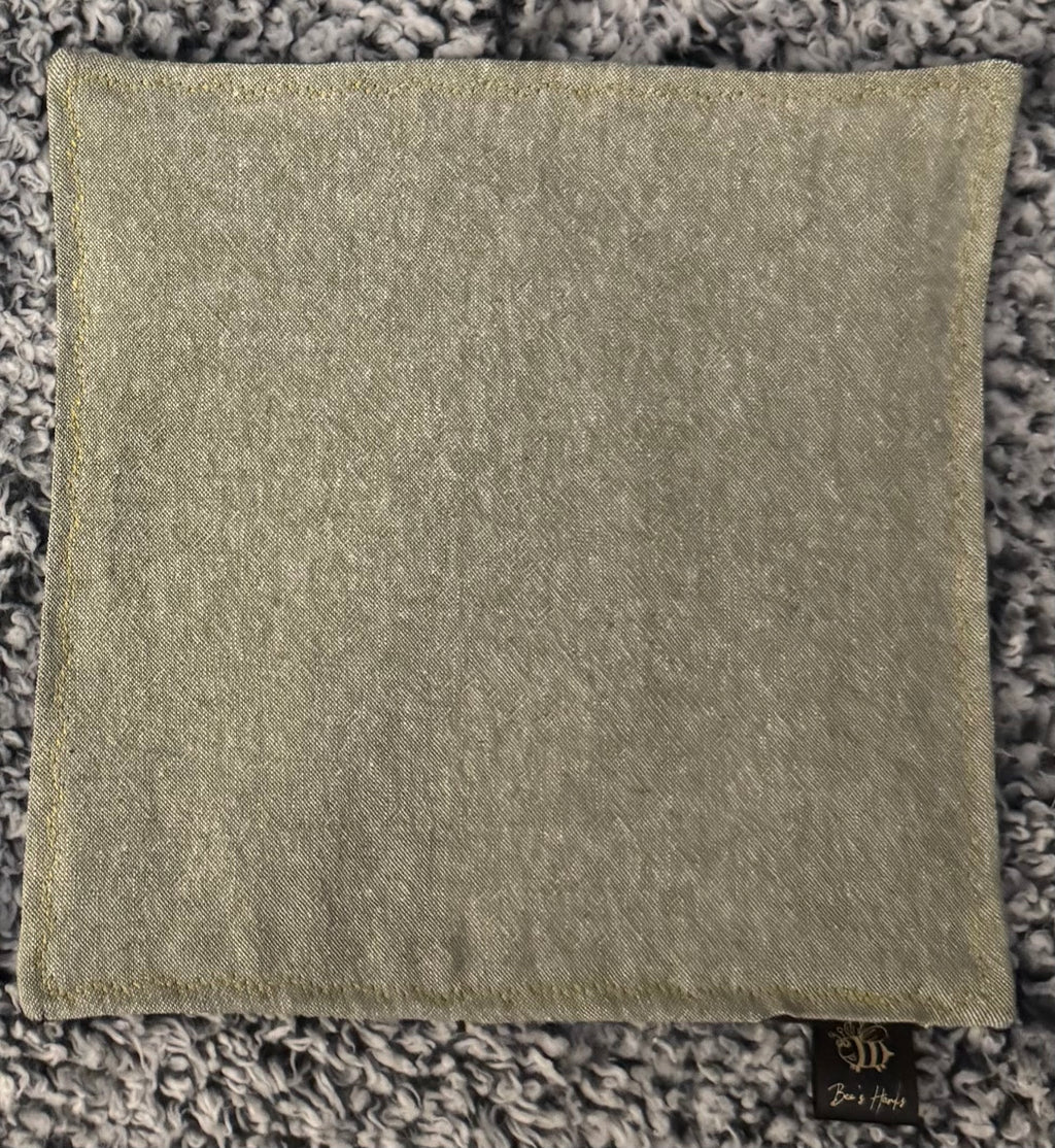Green linen edc hank with aubergine microsuede backing