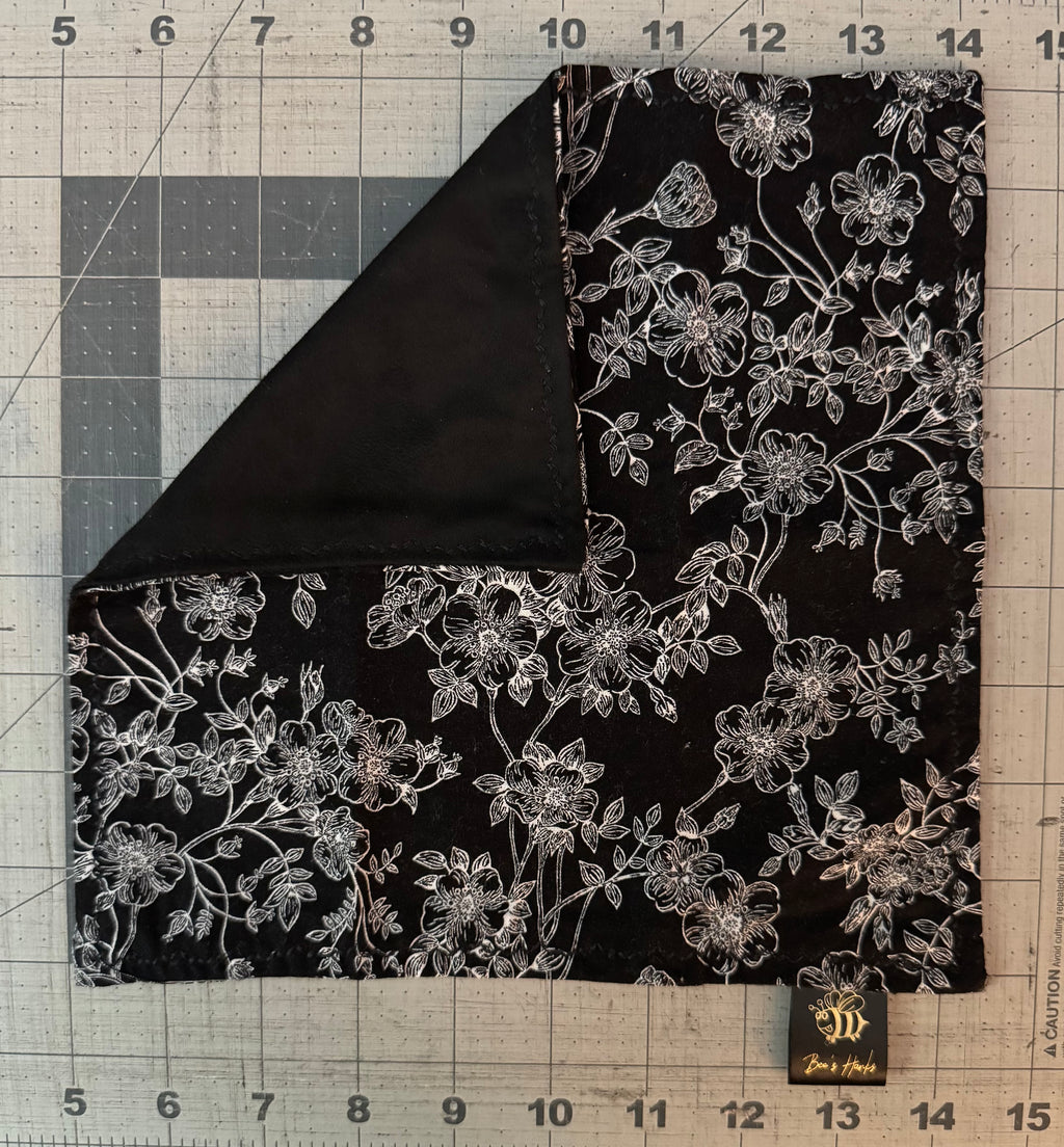 Silky Camellia cotton edc hank with black microsuede backing