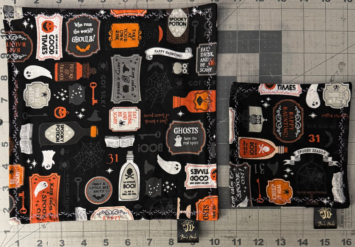 Happy haunting edc hank with microsuede backing and glow thread