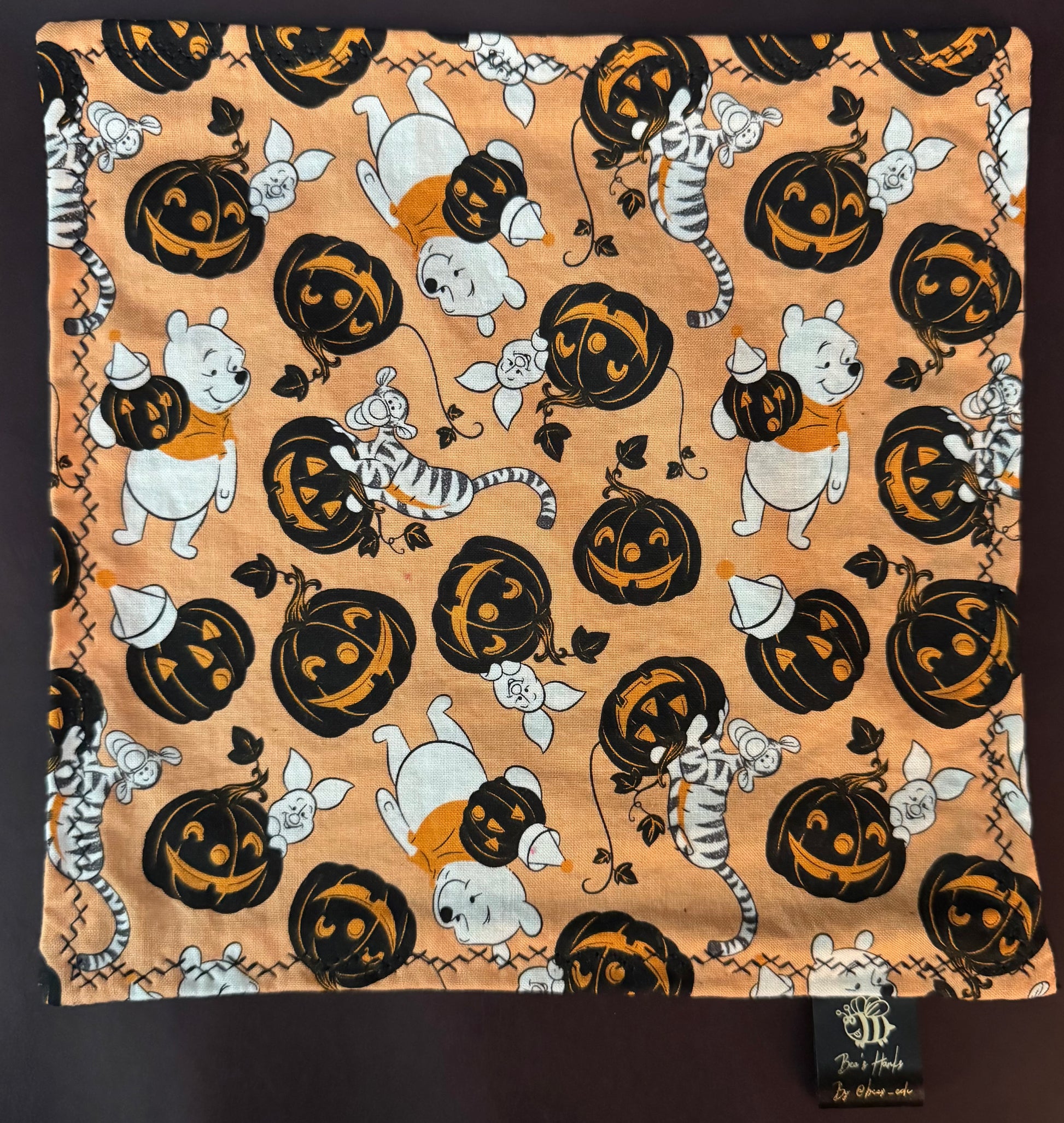 Pooh and friends Halloween cotton/microsuede edc Hank