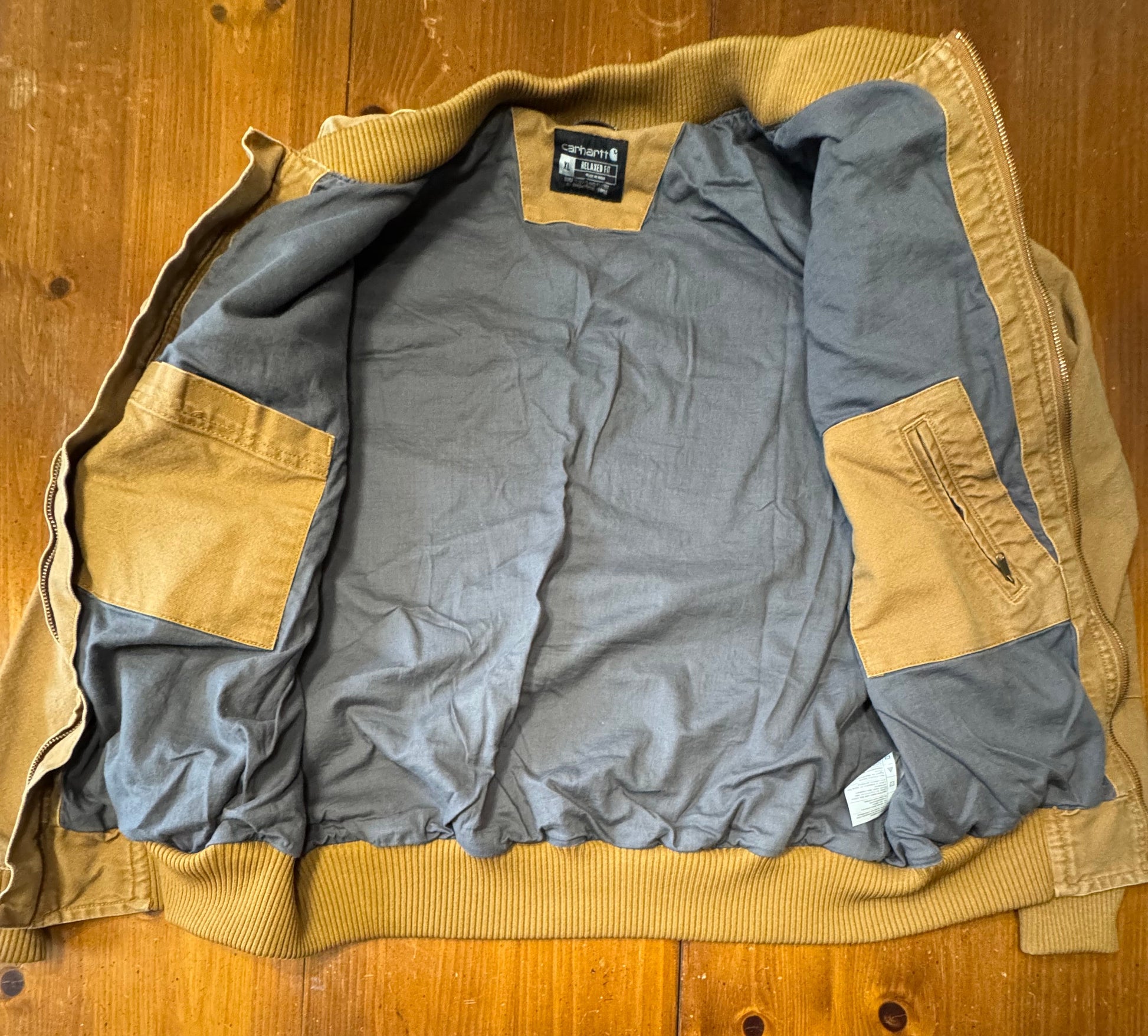 Carhartt bomber size xl