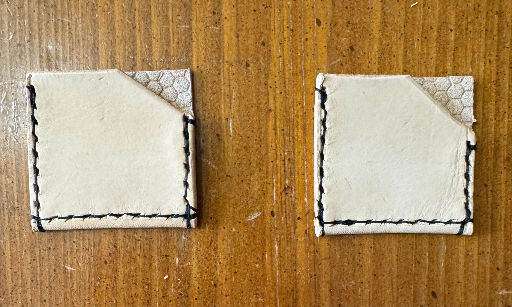 Handmade Leather edc coin slip v2