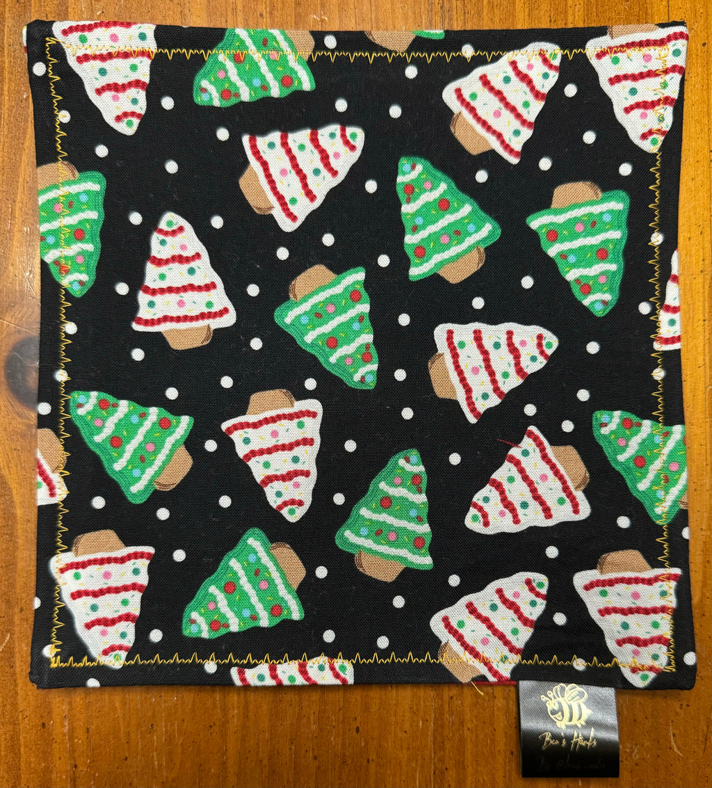 Christmas tree cake v2 edc hank with red microsuede backing