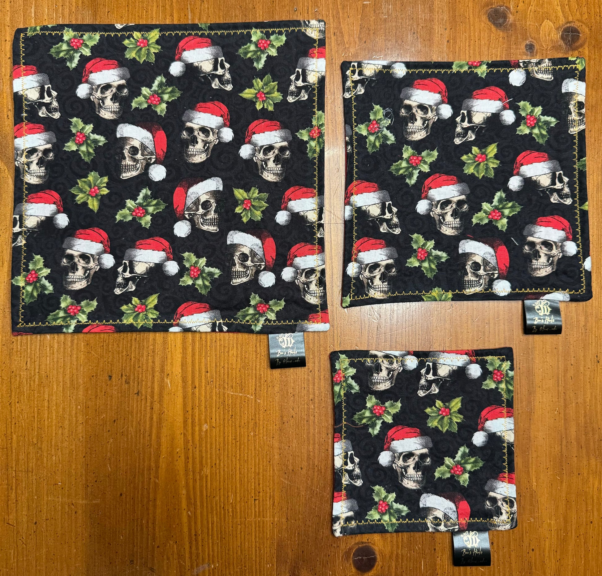 Holiday skulls edc hank with red microsuede backing