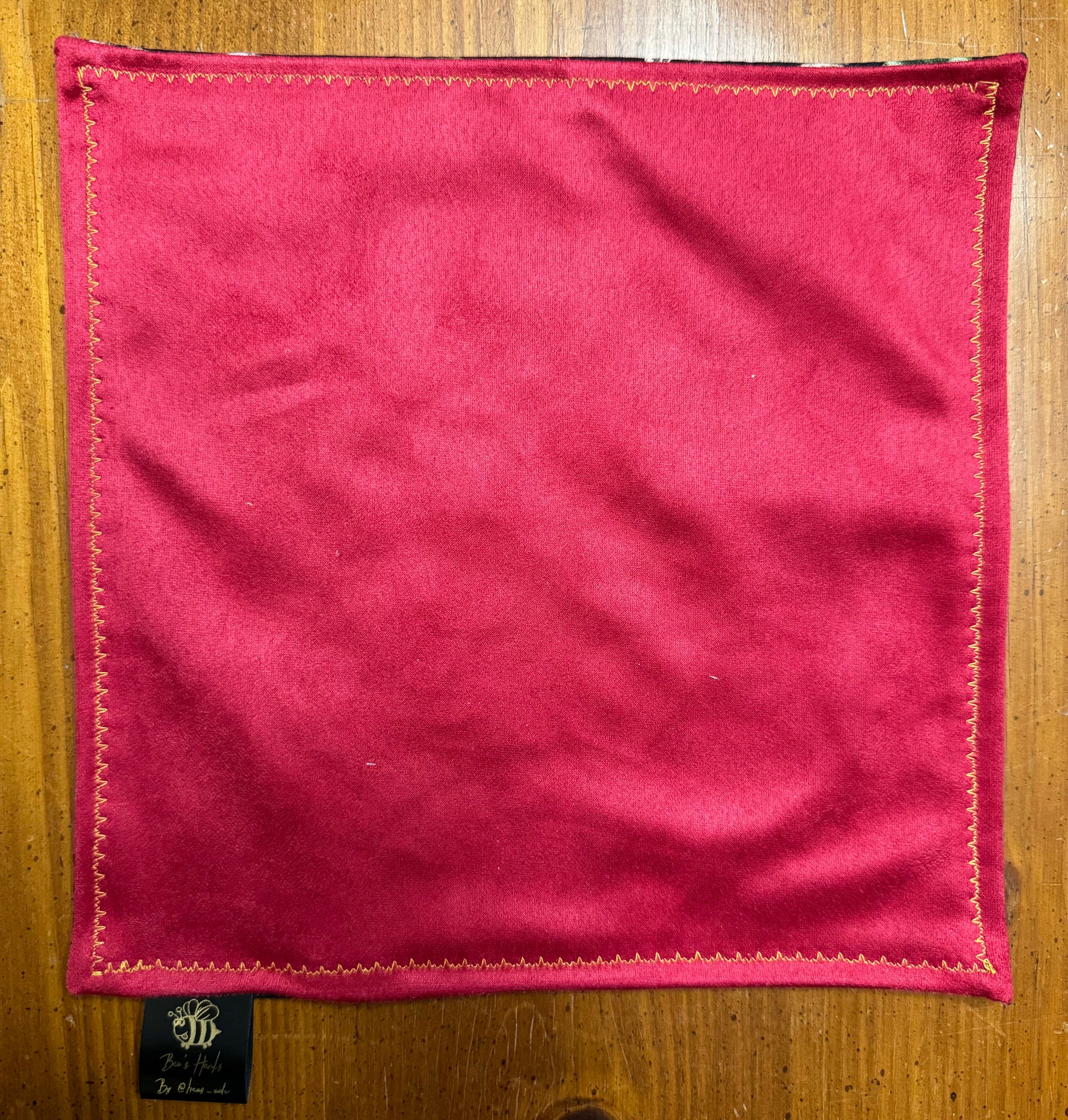 Holiday skulls edc hank with red microsuede backing